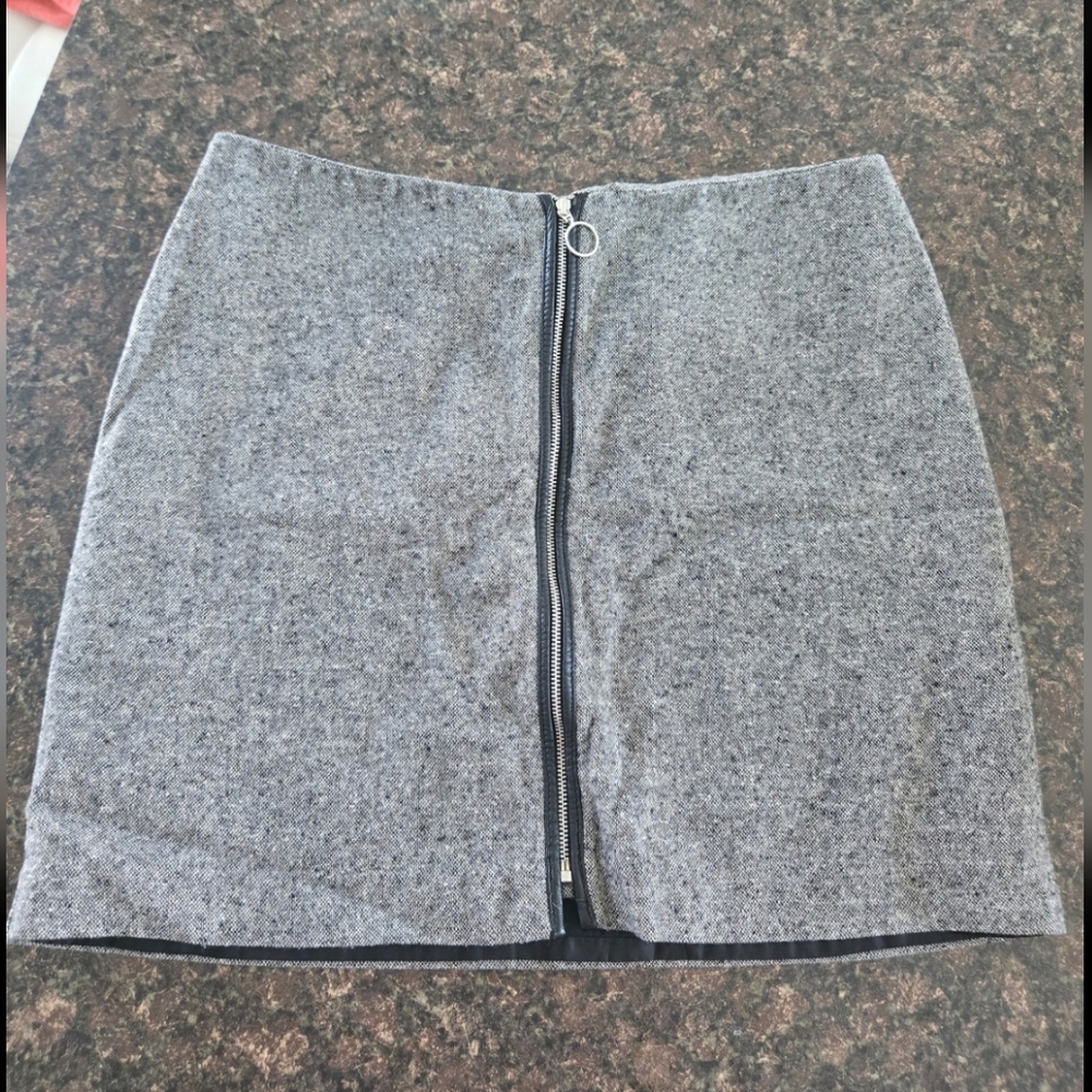 Vintage Y2K Old Navy Wool Silk Blend Tweed Mini Skirt Gray Zip Front Lined Sz 6